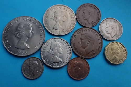 Old british money crown - -,