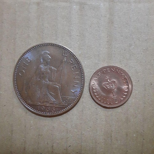Penny halfpenny coin - penny, &